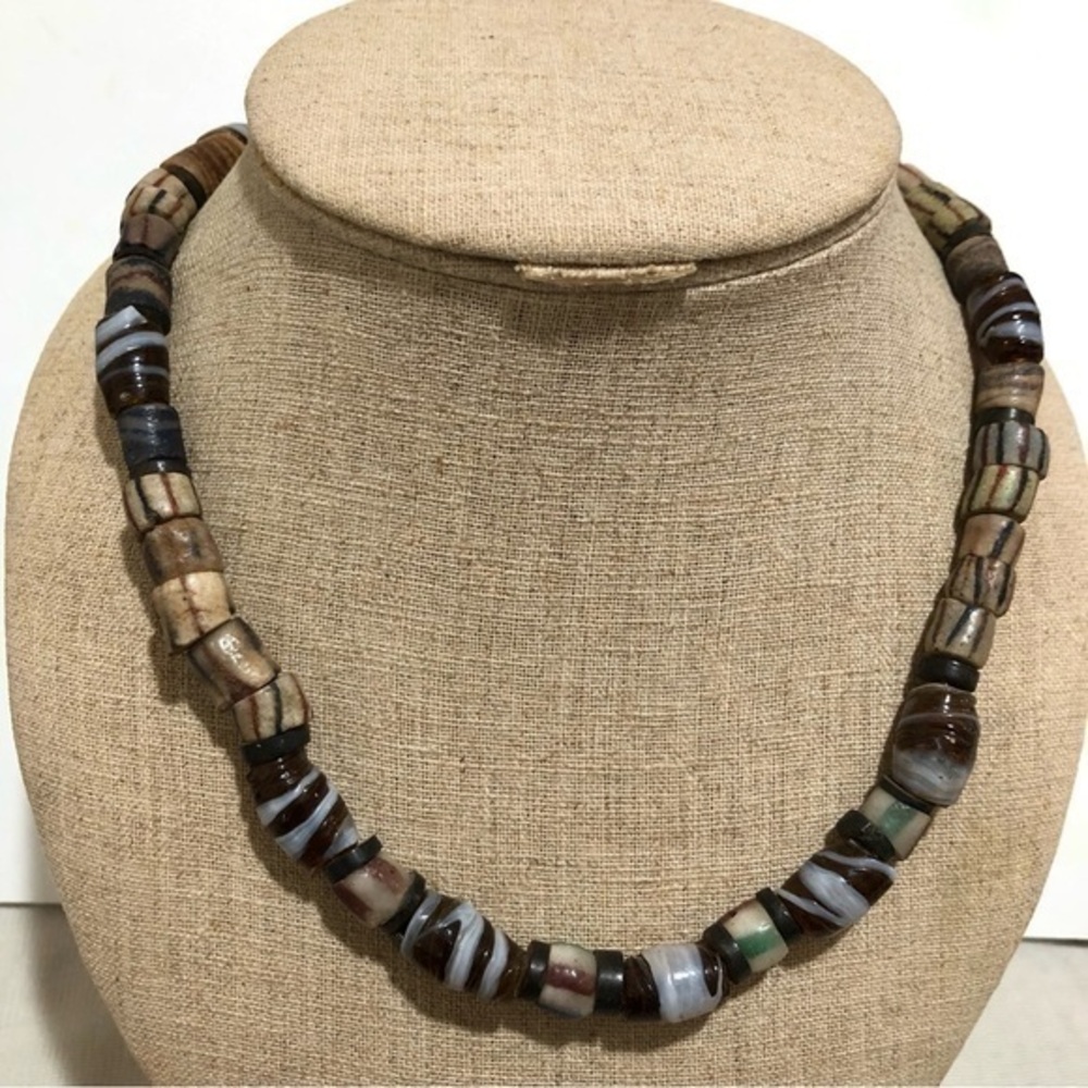 Glass Beads Necklace